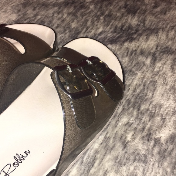 Cape Robbin Slide Sandals - Picture 2 of 3